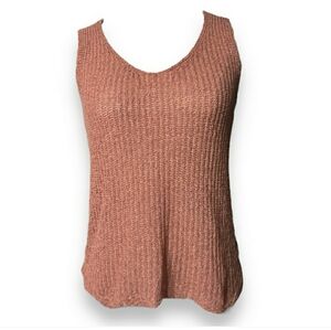 E & M Scoop Neck Crocheted Camisole Tank